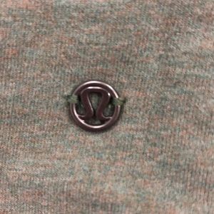 Lululemon olive pullover